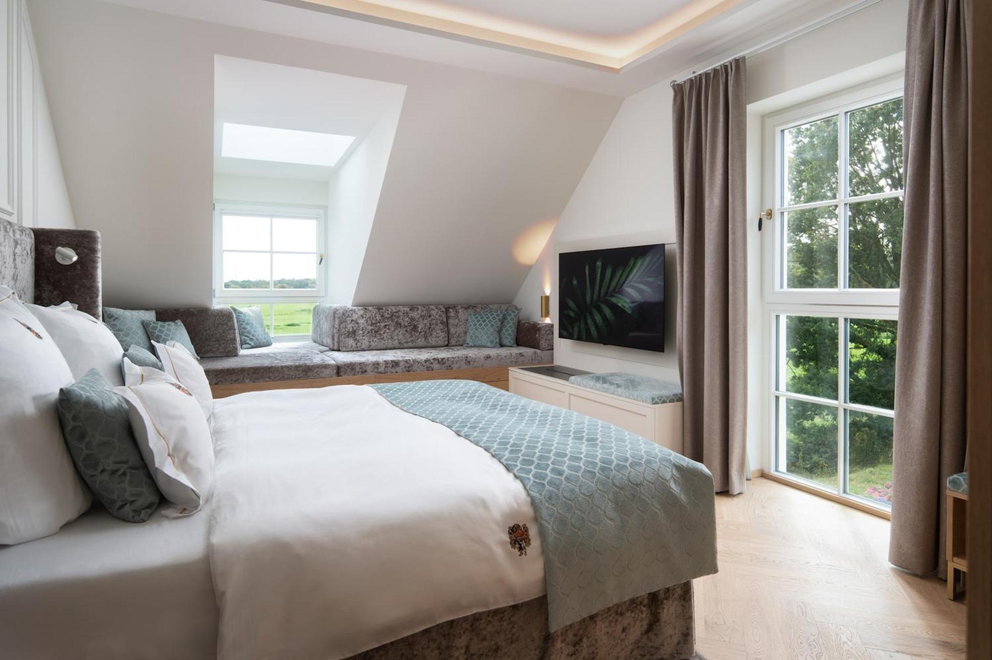 SCHLOSSRESIDENZ Business Apartments Schloss Ricklingen Exterior foto